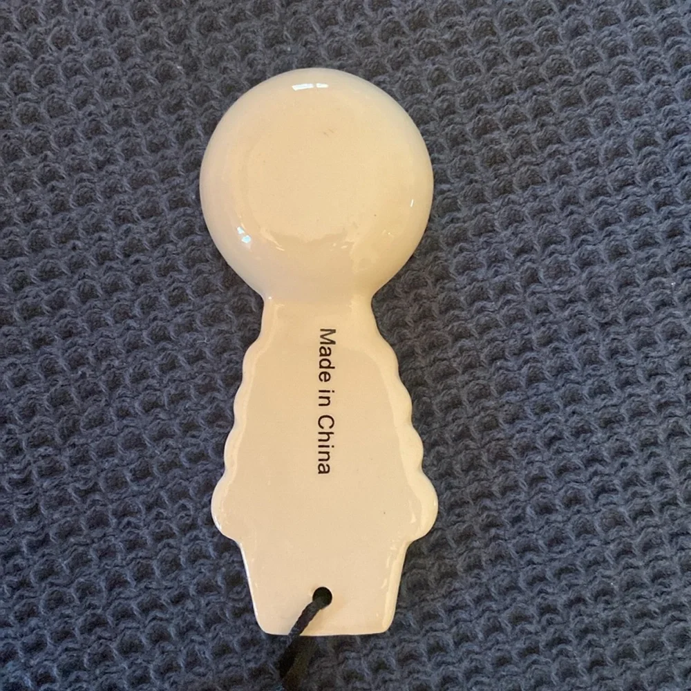 Temp-tations Old World Measuring Spoons - Picture 7 of 13